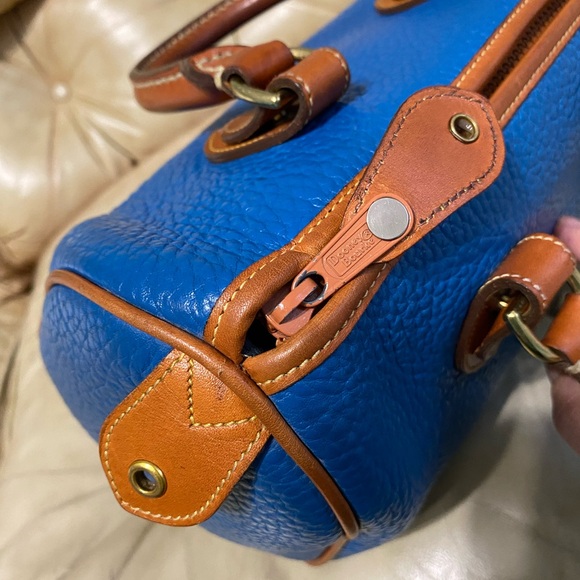 Vintage Dooney & Bourke French Blue Satchel Pebbled AWL All Weather Leather R28? - Picture 5 of 15